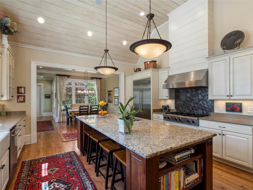 1627 Cook Road