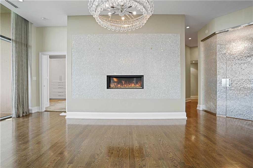 750 Park Avenue NE Unit: 37E