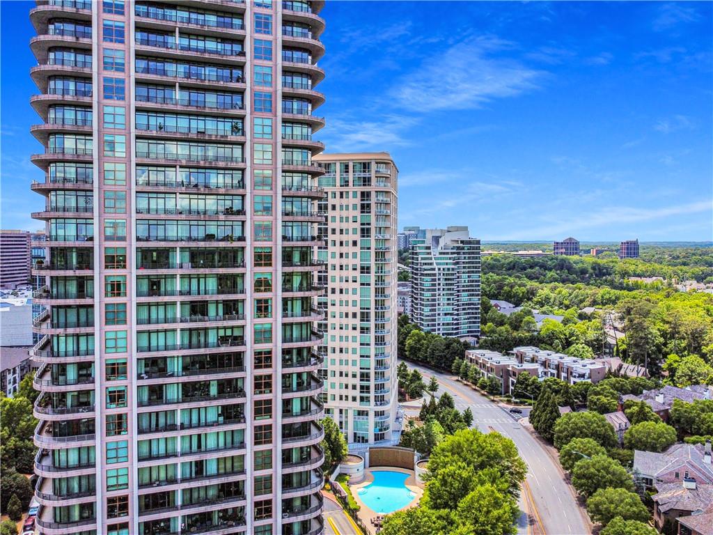 750 Park Avenue NE Unit: 37E