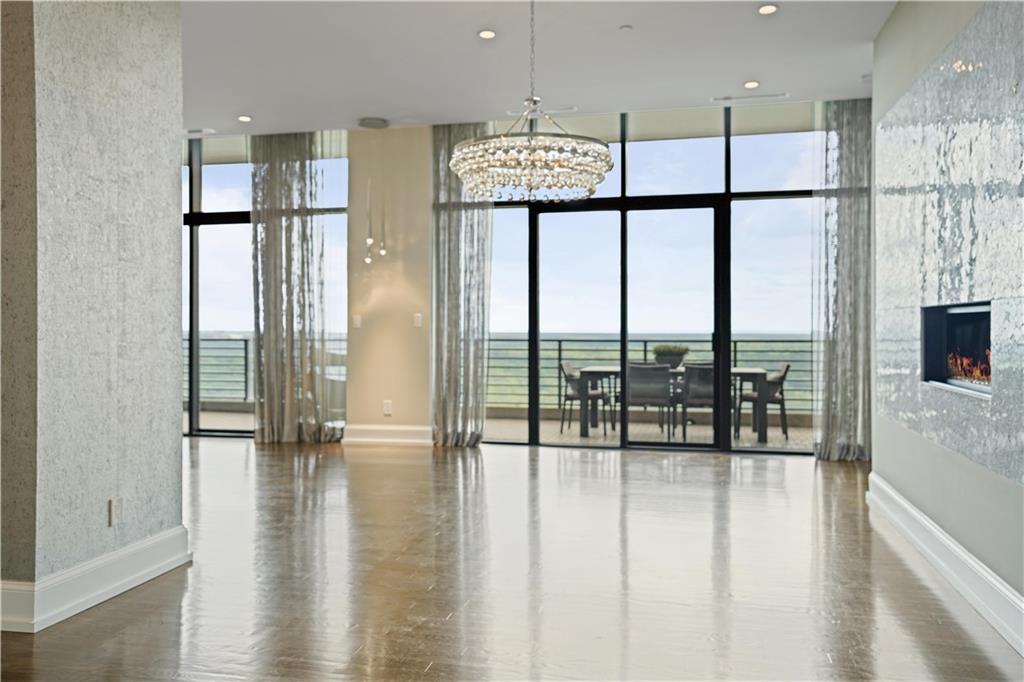 750 Park Avenue NE Unit: 37E