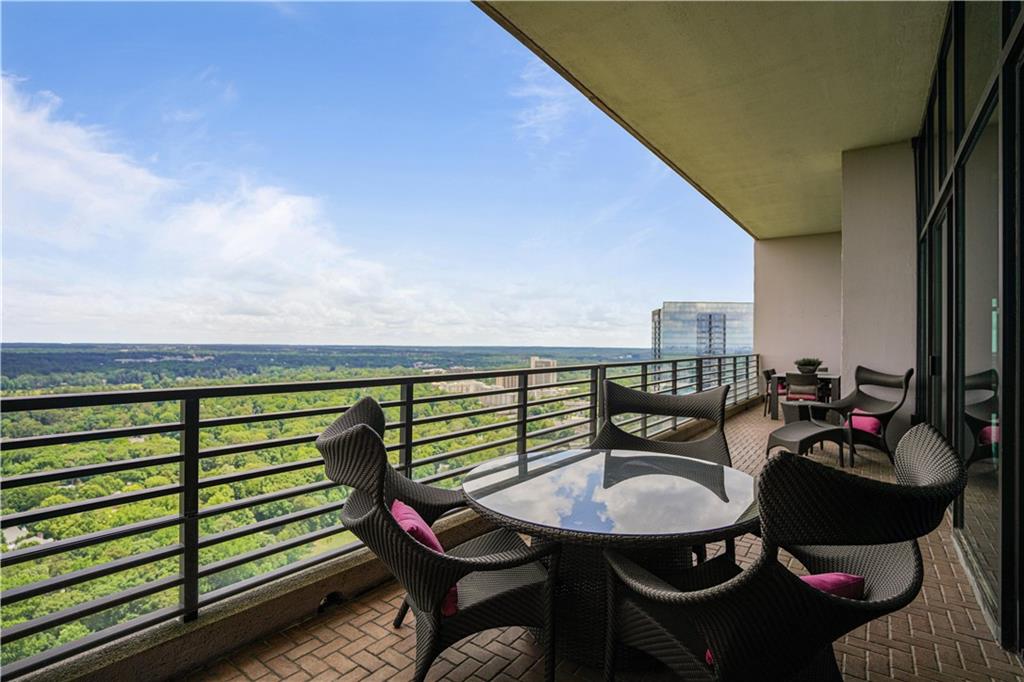 750 Park Avenue NE Unit: 37E