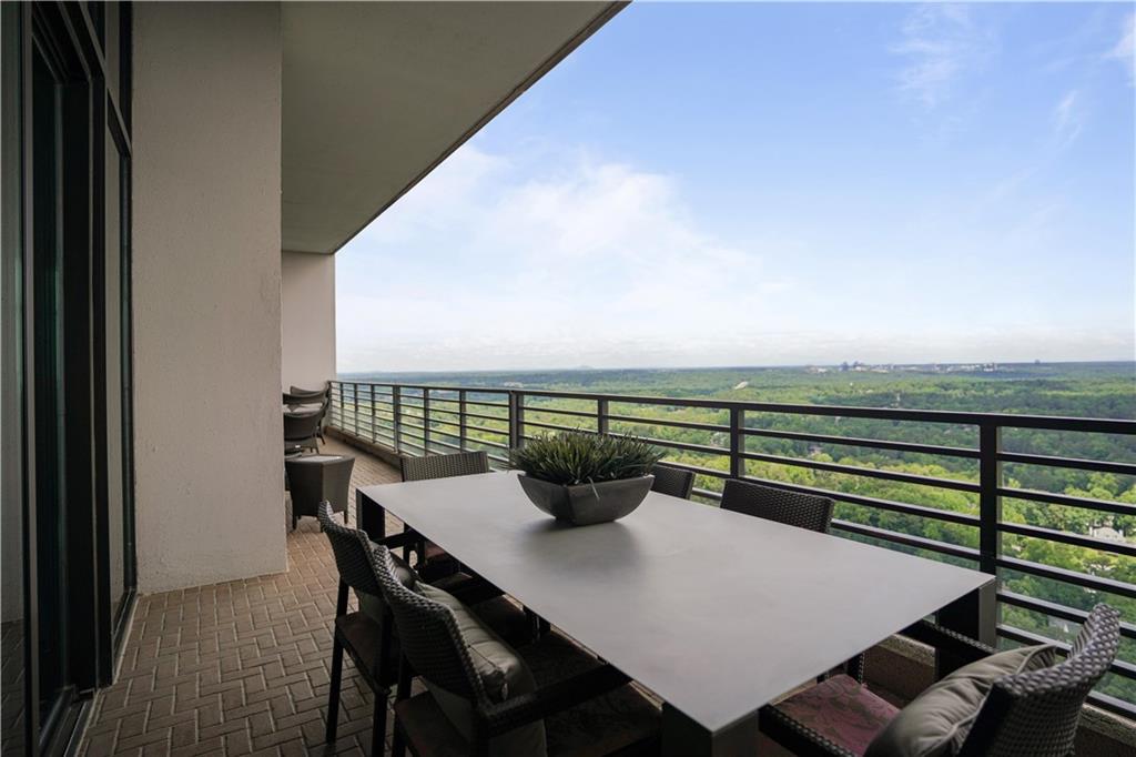 750 Park Avenue NE Unit: 37E