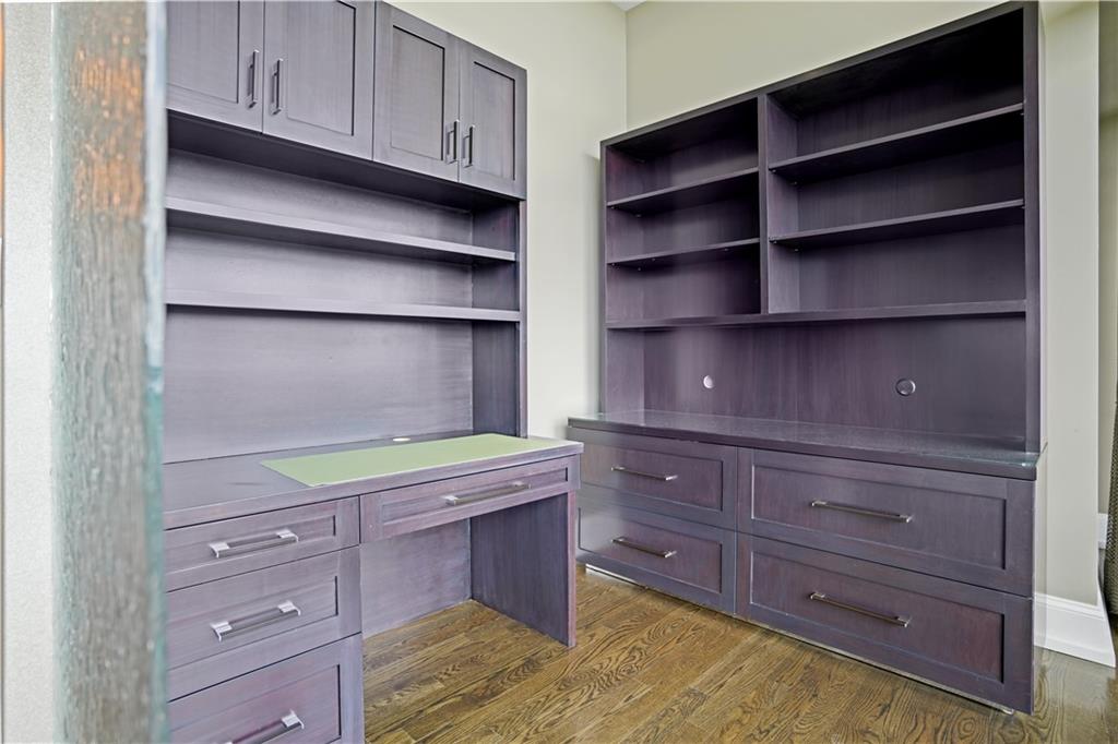 750 Park Avenue NE Unit: 37E