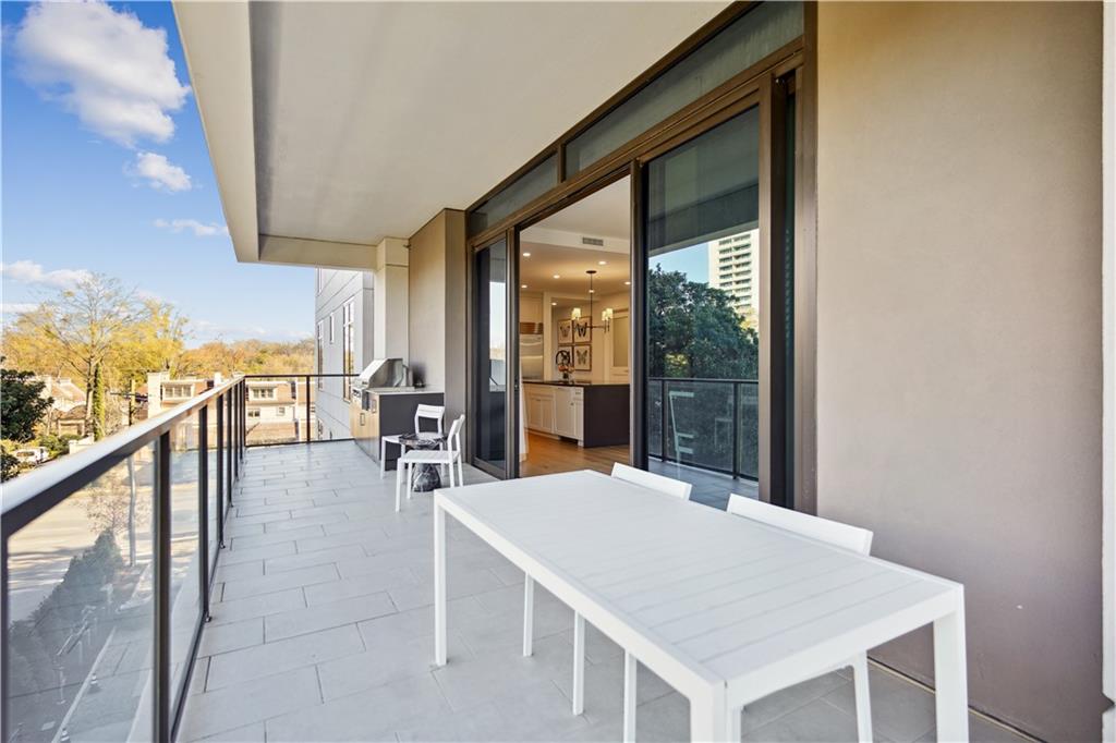2520 Peachtree Road NW Unit: 601