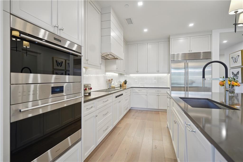 2520 Peachtree Road NW Unit: 601
