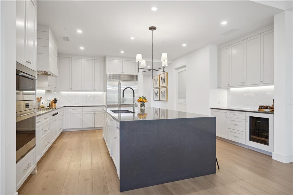 2520 Peachtree Road NW Unit: 601