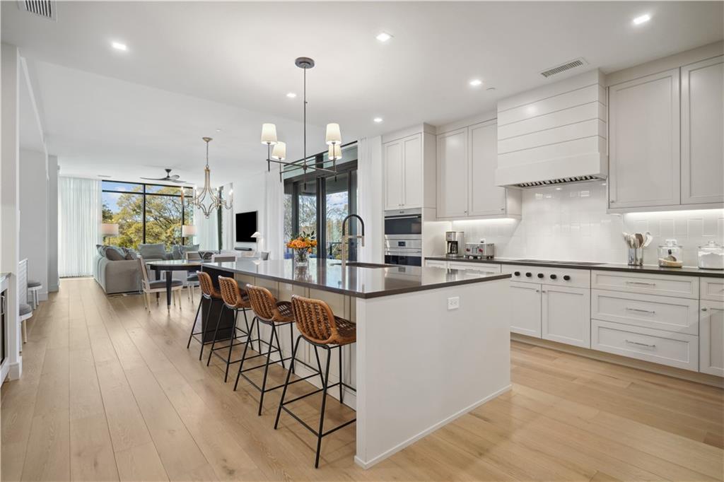 2520 Peachtree Road NW Unit: 601