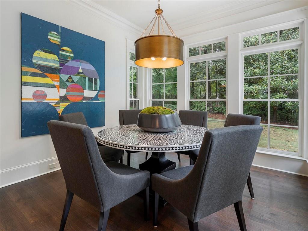 1530 Windsor Parkway NE