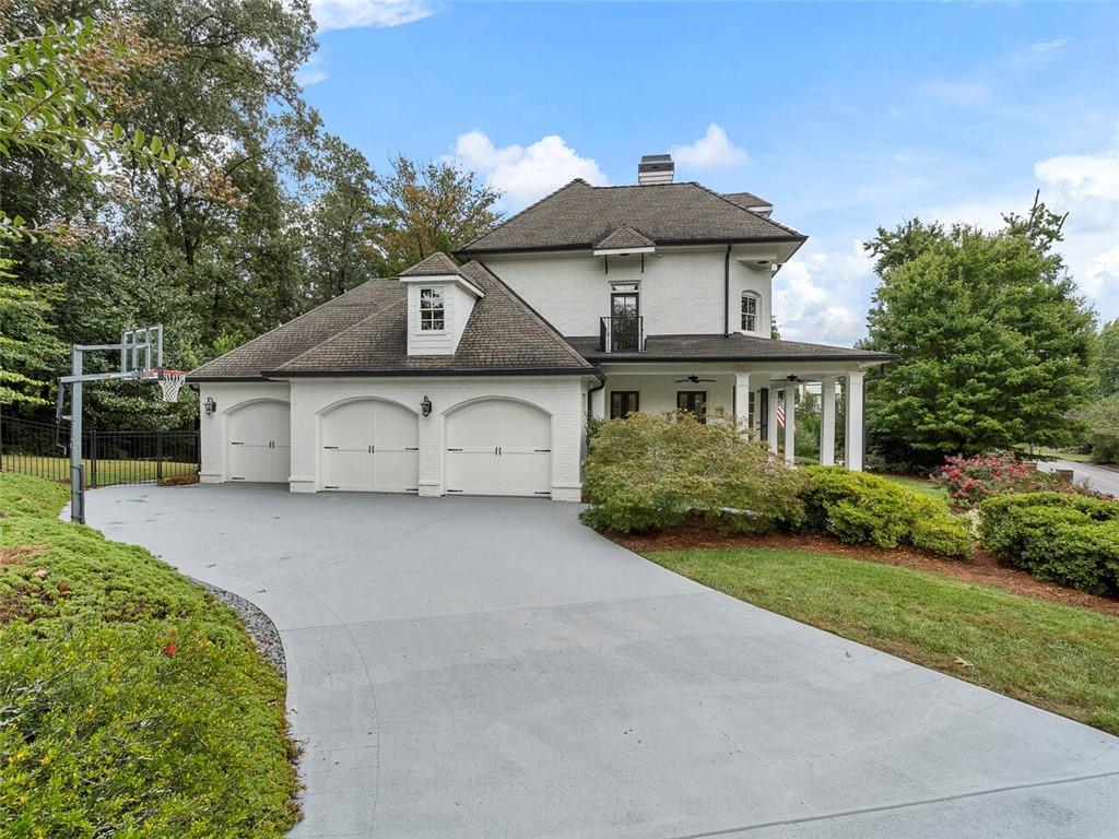 1530 Windsor Parkway NE