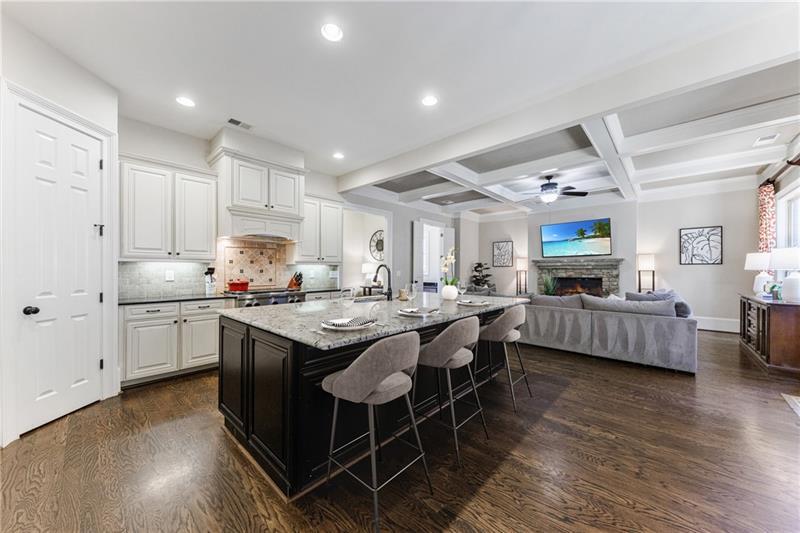 316 Valley Brook Way NE