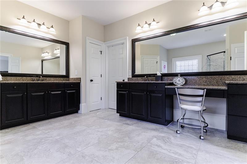 316 Valley Brook Way NE