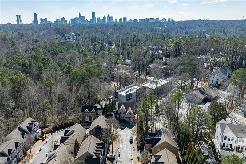 316 Valley Brook Way NE