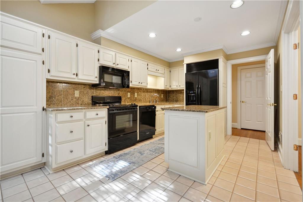 3 Bohler Mews NW
