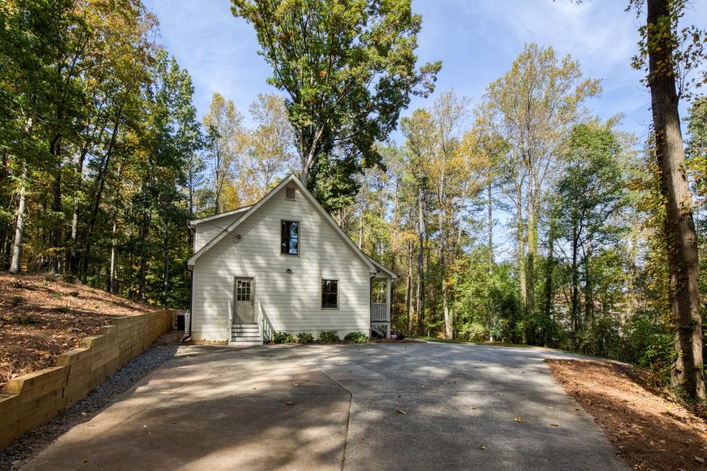 2425 Pilgrim Road