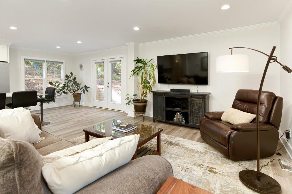 2425 Pilgrim Road