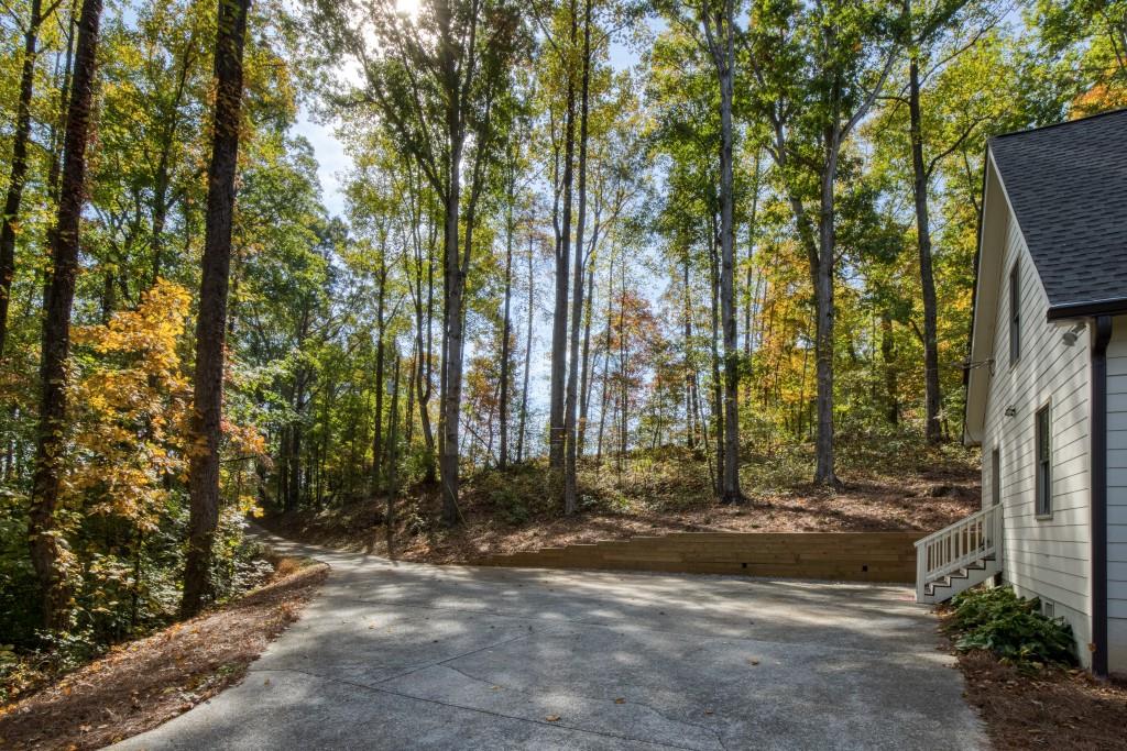 2425 Pilgrim Road