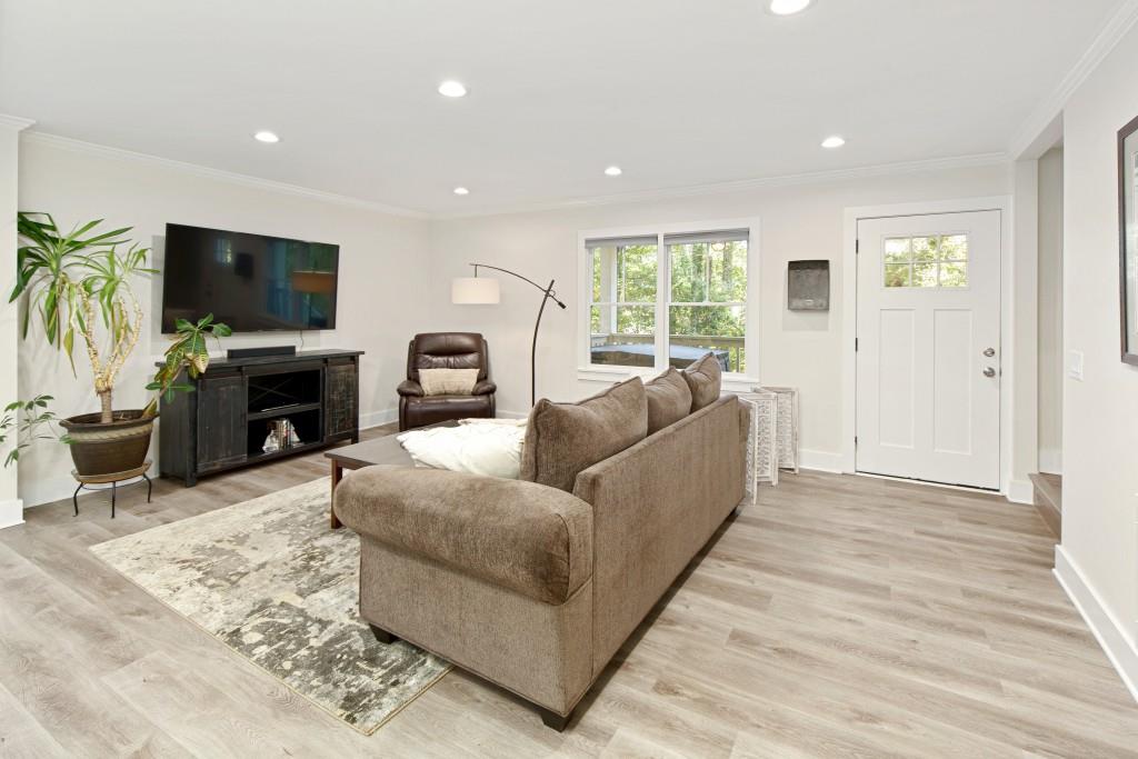 2425 Pilgrim Road