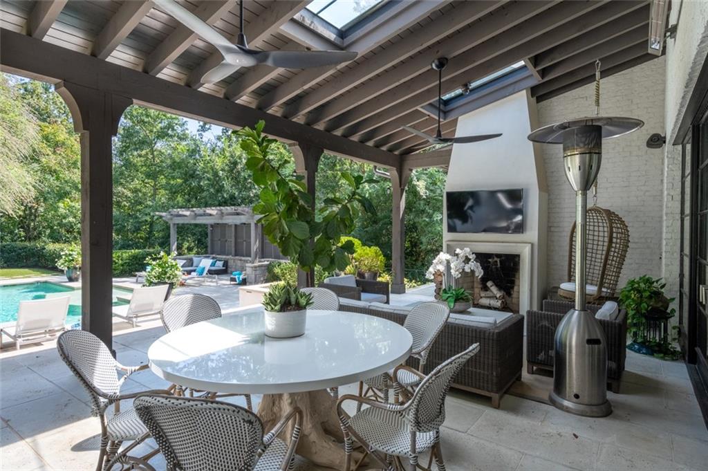 5495 Mount Vernon Parkway