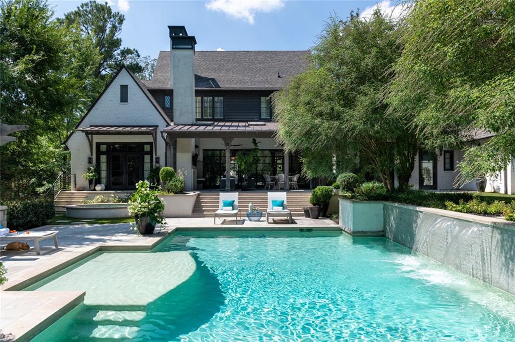 5495 Mount Vernon Parkway
