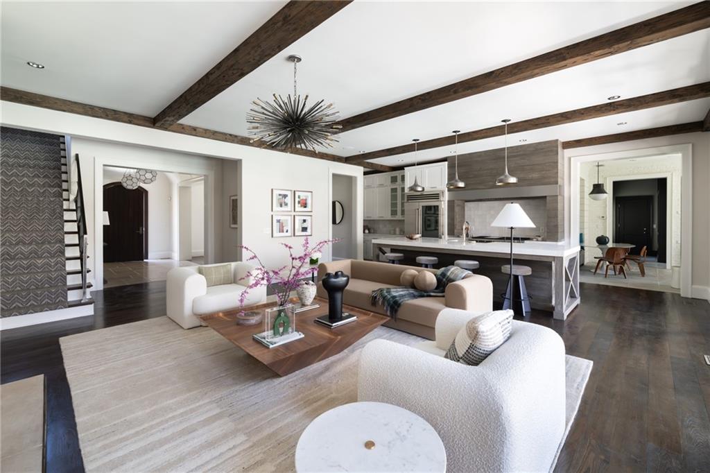 5495 Mount Vernon Parkway