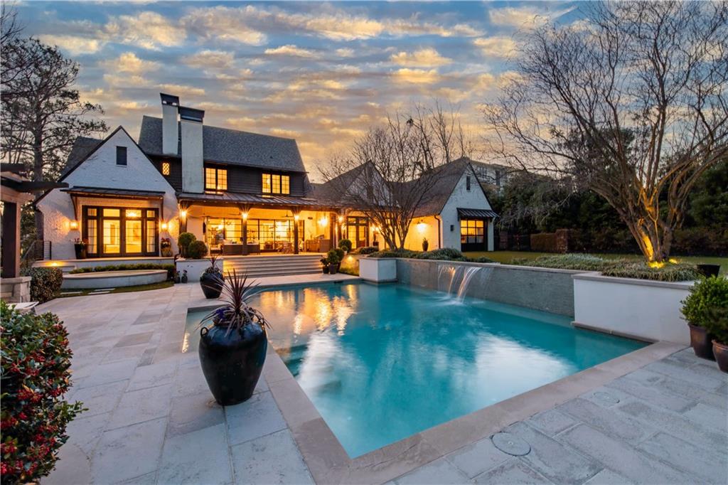 5495 Mount Vernon Parkway
