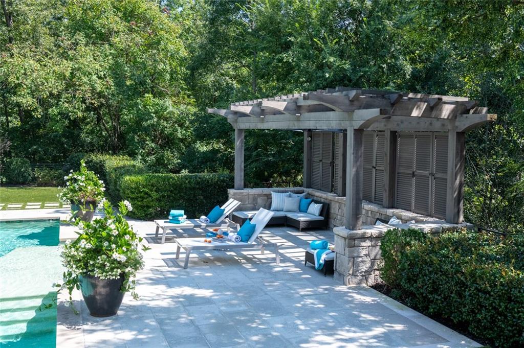 5495 Mount Vernon Parkway