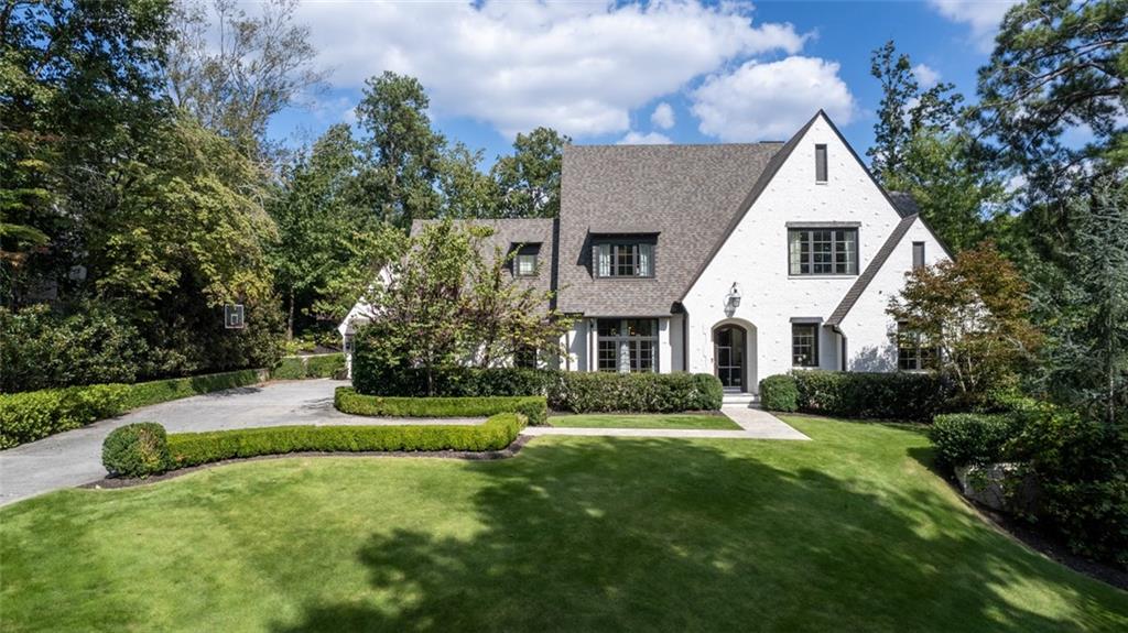 5495 Mount Vernon Parkway