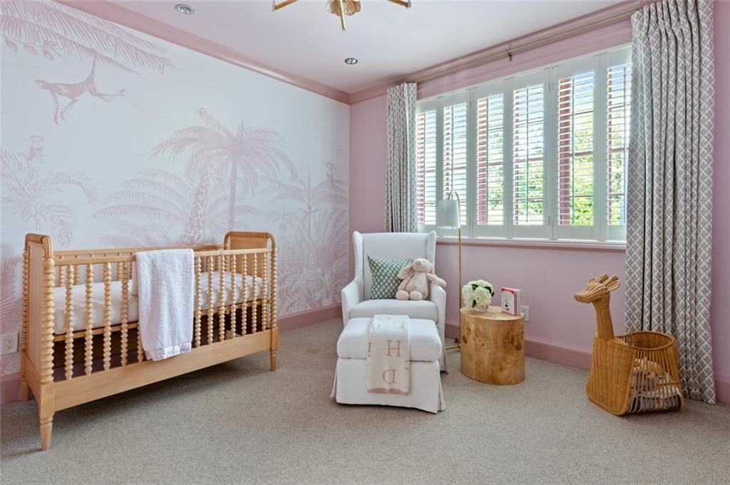 5495 Mount Vernon Parkway