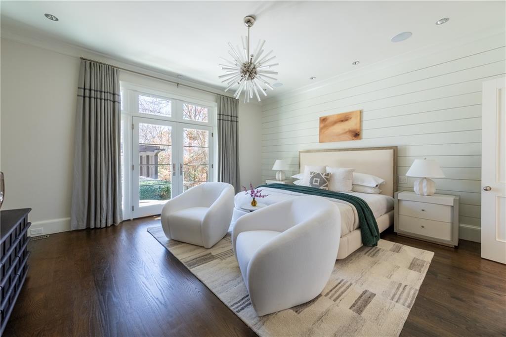 5495 Mount Vernon Parkway