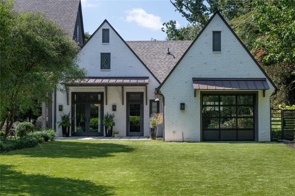 5495 Mount Vernon Parkway