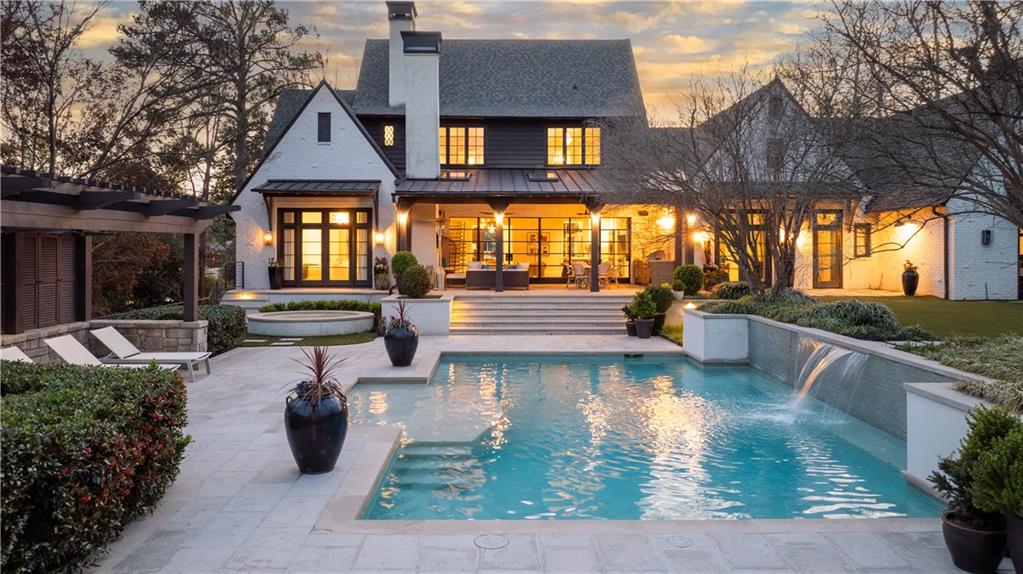 5495 Mount Vernon Parkway