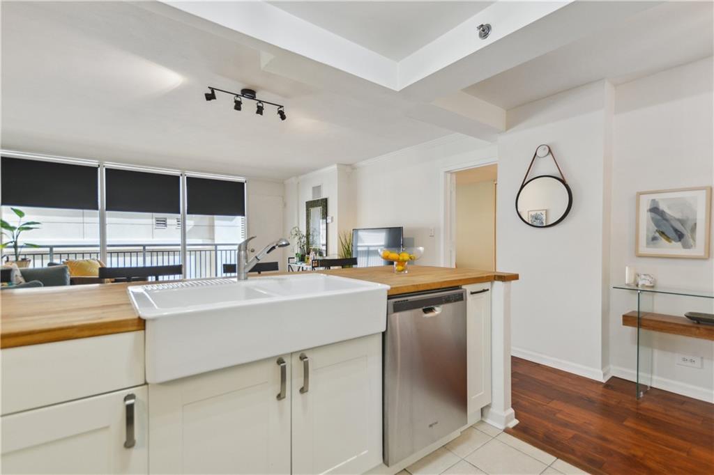 620 Peachtree Street NE Unit 403