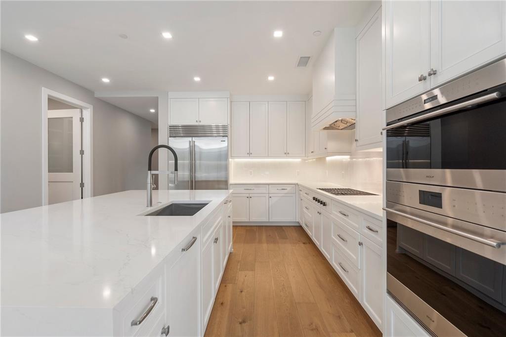 2520 Peachtree Road NW Unit 403