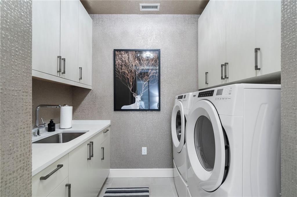 2520 Peachtree Road NW Unit 1202