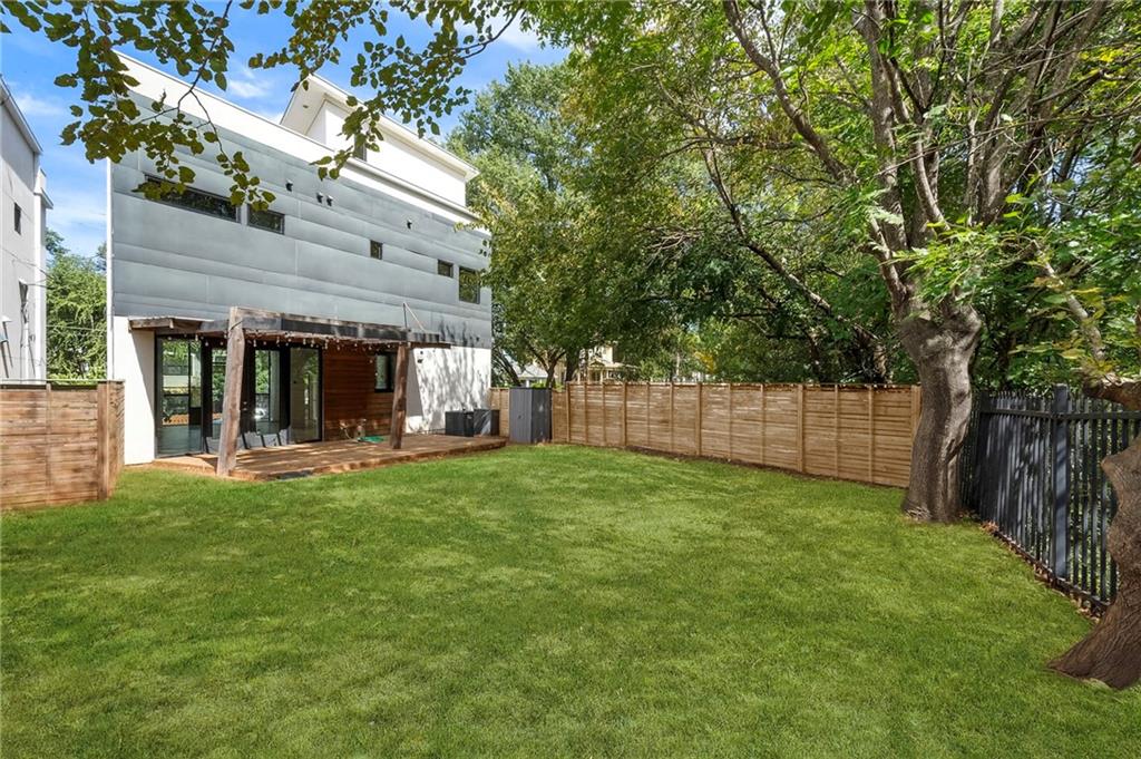 575 Highland Avenue NE