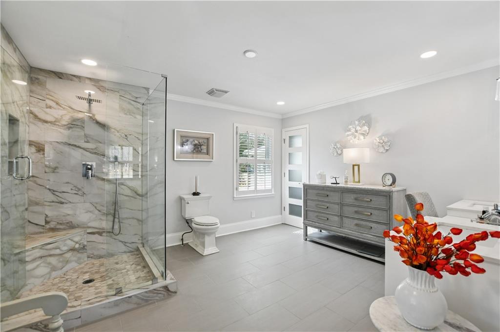 1845 Evergreen Lane
