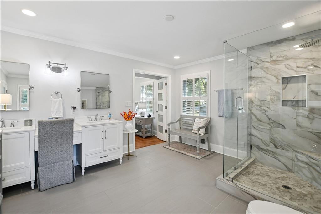 1845 Evergreen Lane