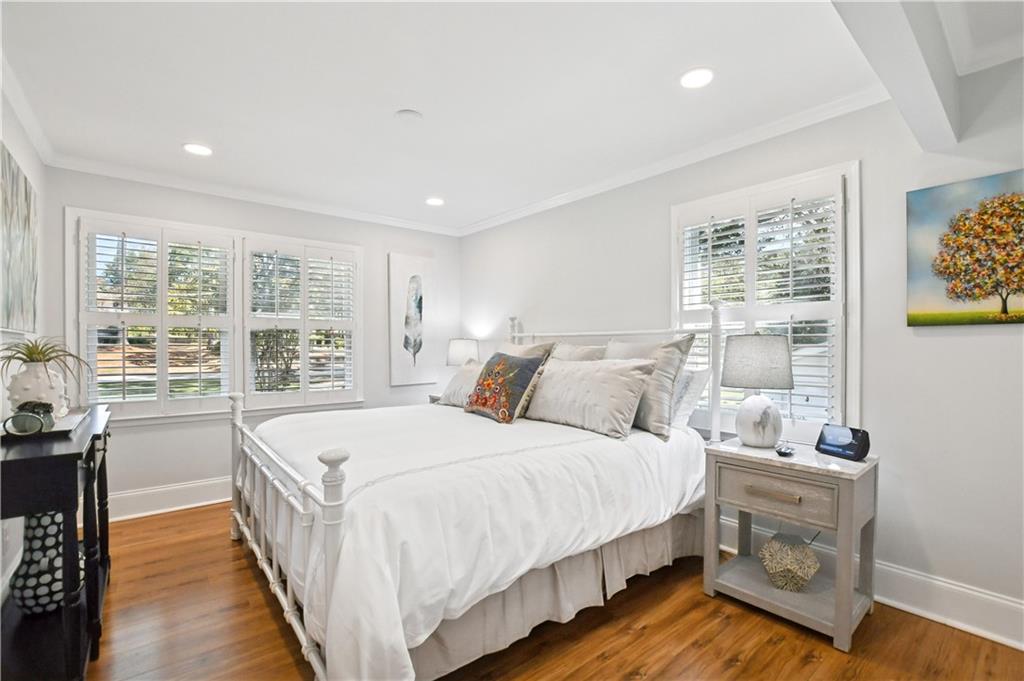 1845 Evergreen Lane