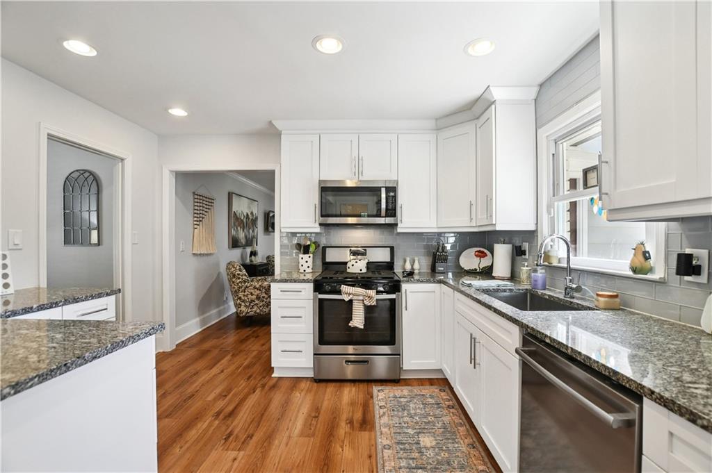 1845 Evergreen Lane