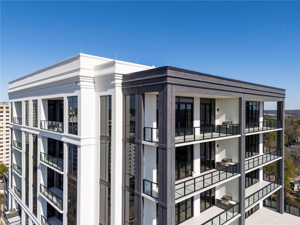 2425 Peachtree Road Unit 1806