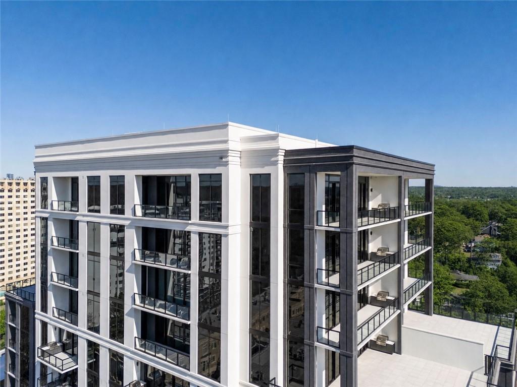2425 Peachtree Road Unit 1806