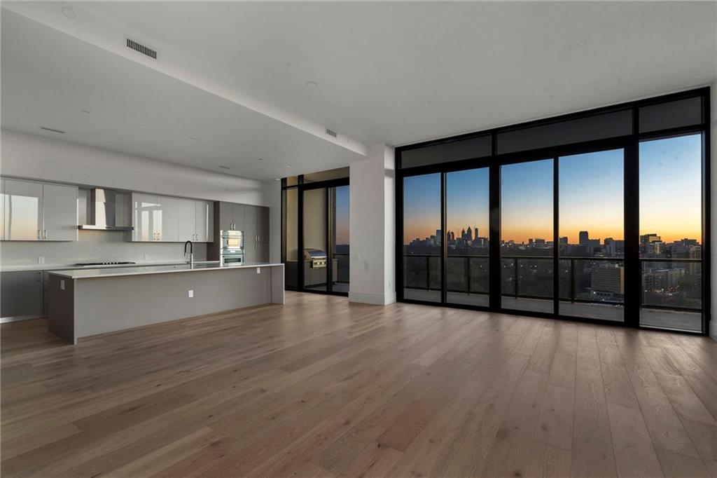 2425 Peachtree Road Unit 1806