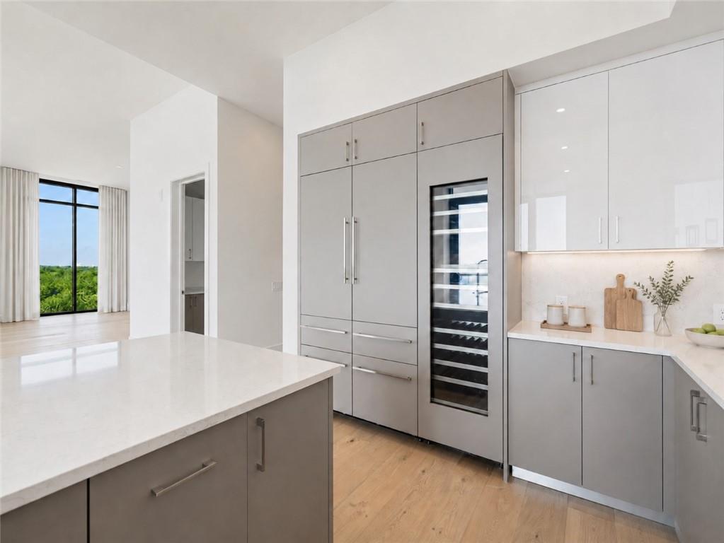 2425 Peachtree Road Unit 1806