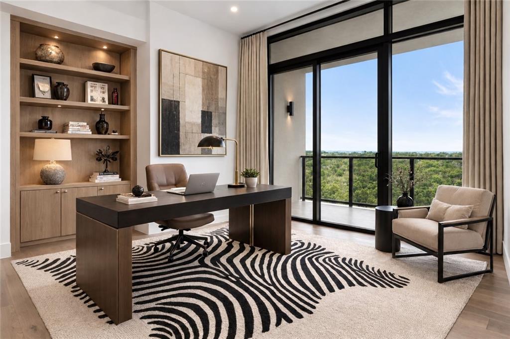 2425 Peachtree Road Unit 1806