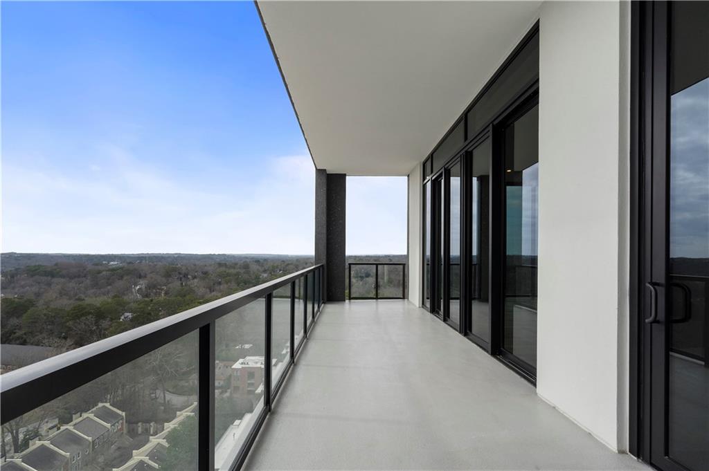 2425 Peachtree Road Unit 1806