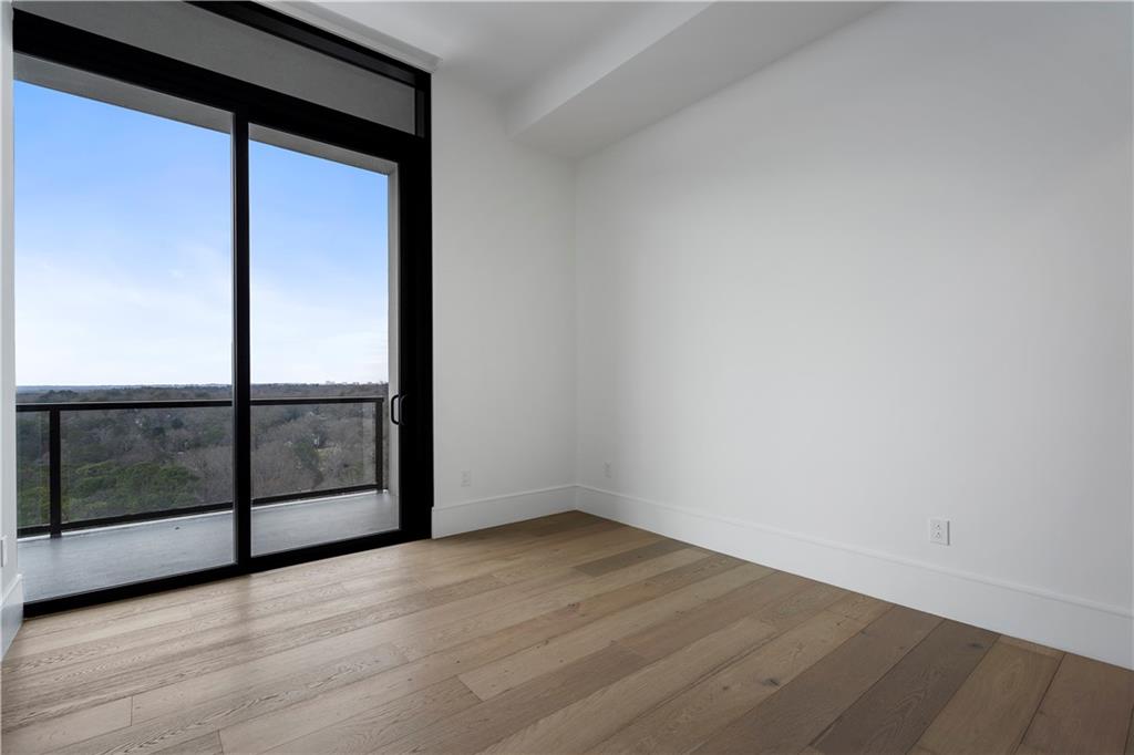 2425 Peachtree Road Unit 1806