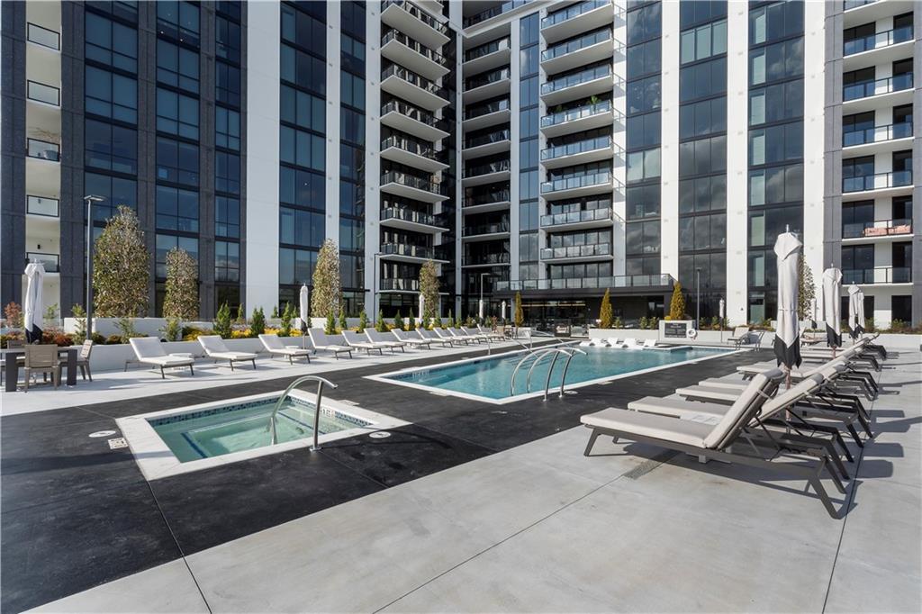 2425 Peachtree Road Unit 1806