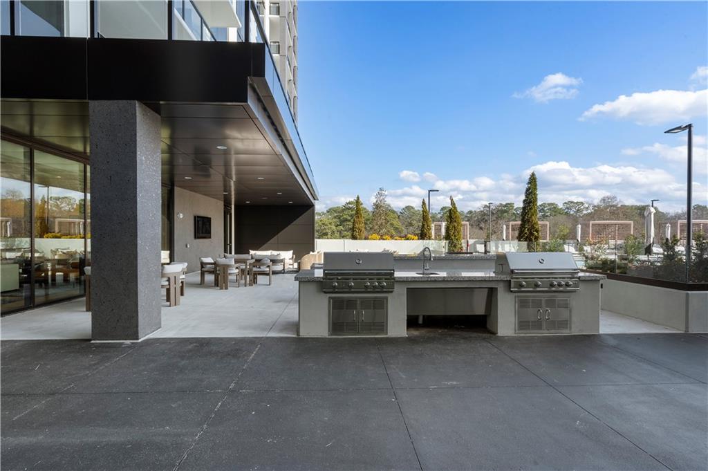 2425 Peachtree Road Unit 1806