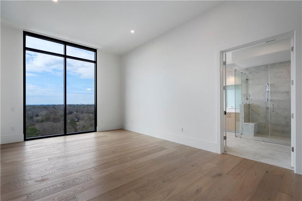 2425 Peachtree Road Unit 1806