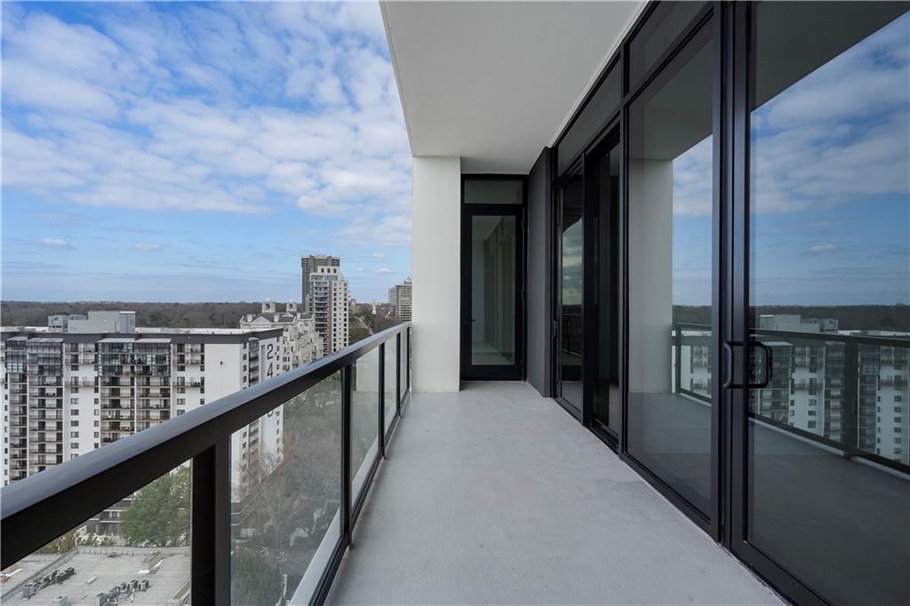 2425 Peachtree Road Unit 1806